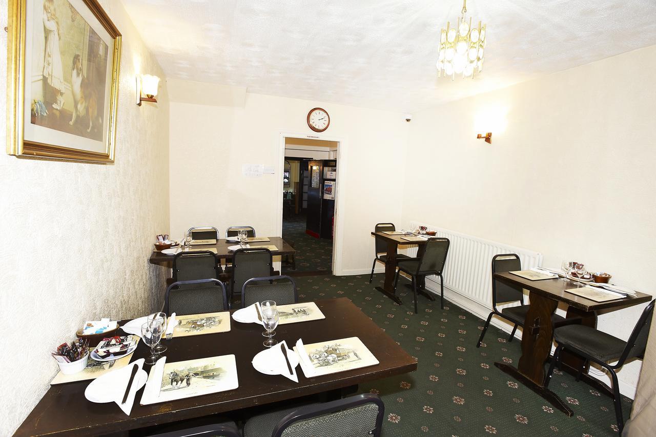 The Black Swan Inn Leominster Esterno foto
