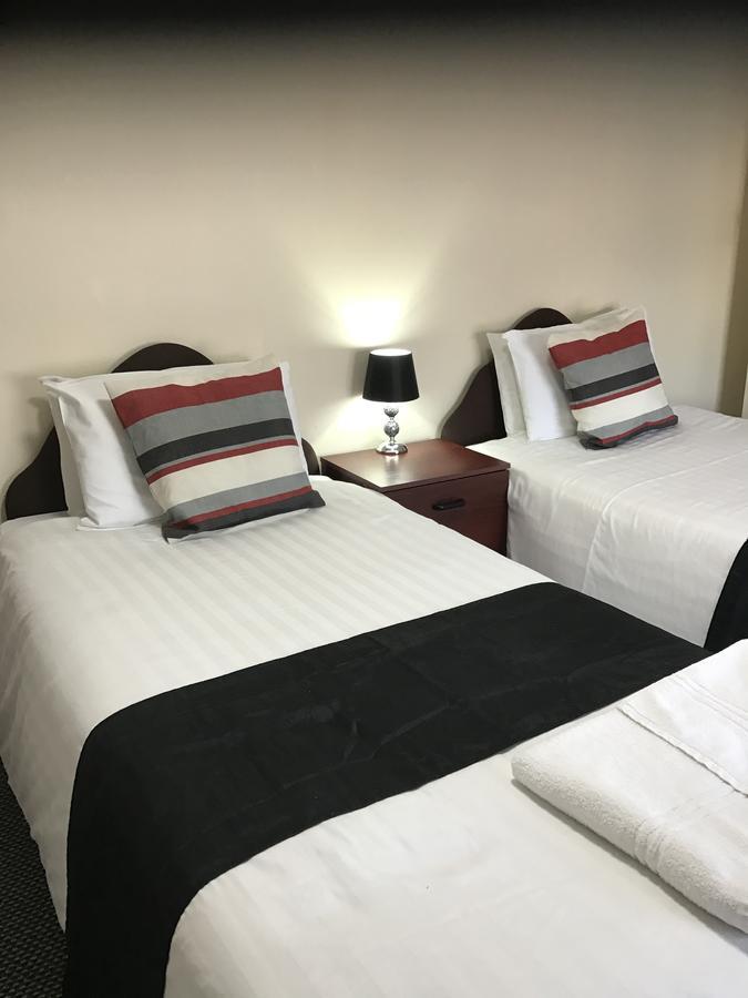 The Black Swan Inn Leominster Esterno foto