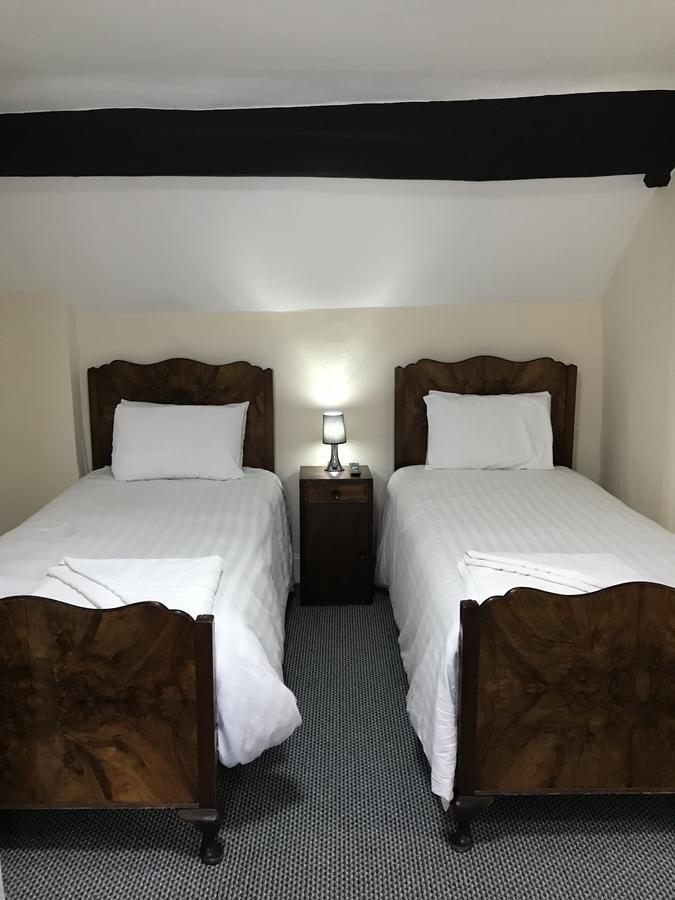 The Black Swan Inn Leominster Esterno foto